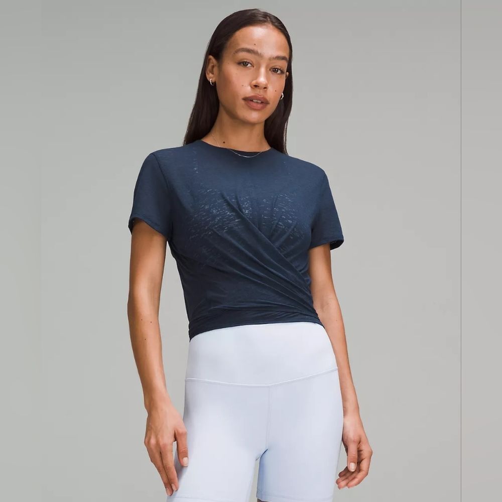 Lululemon Tie-Waist Breathable Short-Sleeve Shirt true navy